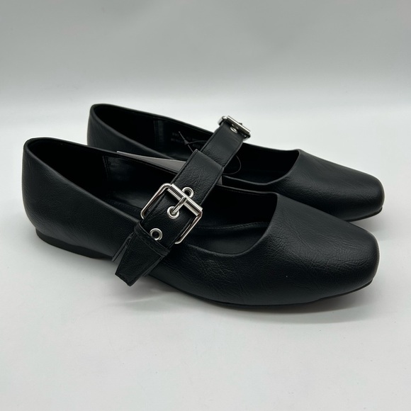 DV by Dolce Vita Black Munich Flats with Buckle Strap – Women’s Size 9 NWB - Picture 3 of 10